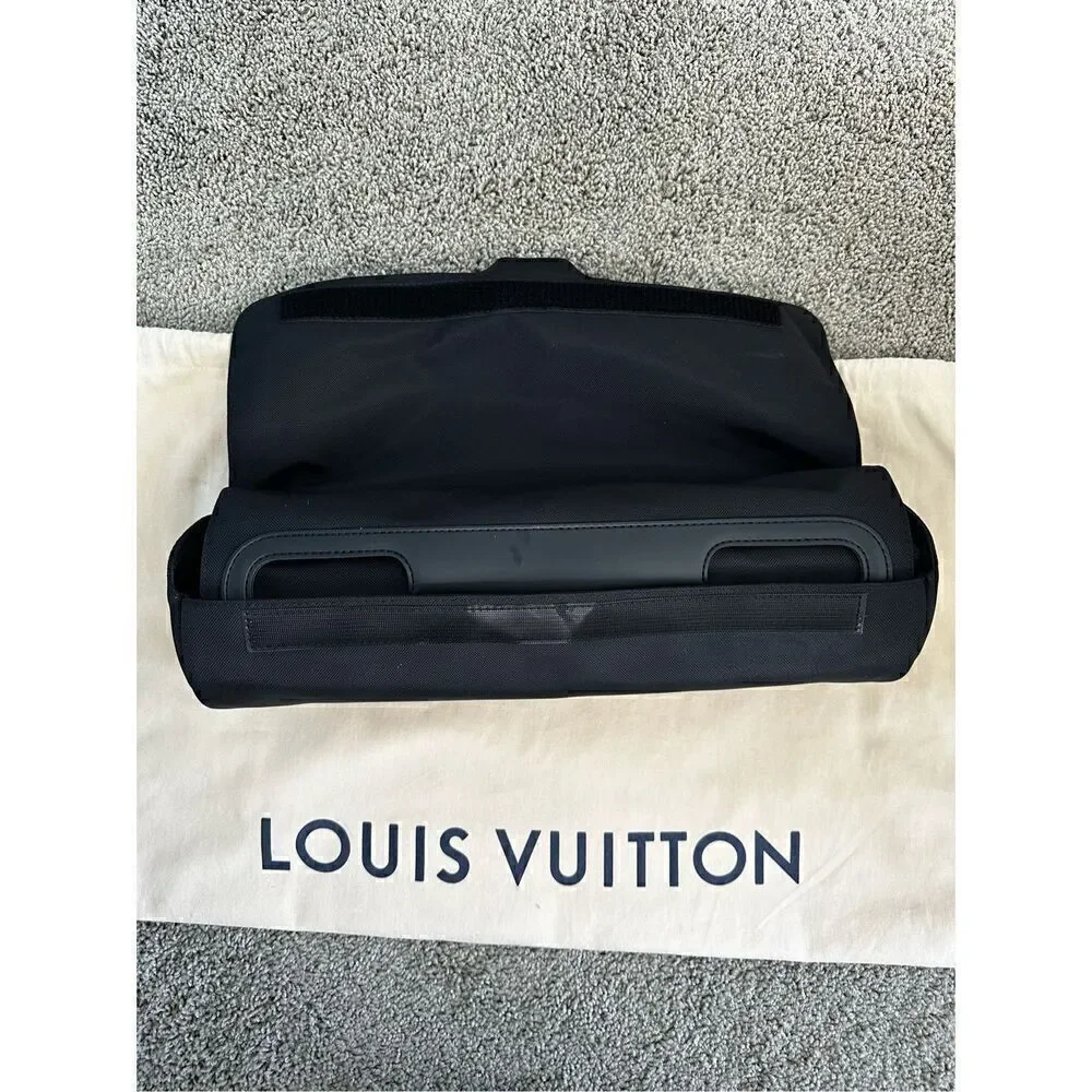 LOUIS VUITTON Pegase Legere 55 Business Graphite Carryon w/ Cover, Dust Bag & Bo